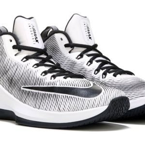 Nike Airmax Infuriate 2 Basketball shoe